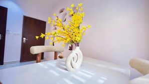 Interior - 2-bedroom apartment in the heart of Lekki; feels just like your home. (Lekki)