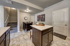 Interior - New 3 Bed/2 bath Park facing Townhome (Colorado Springs)