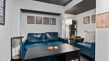TV connectée, livres, chaßne hi-fi