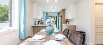 10-Min La Ronde Ride! Cozy Place, Free Parking!