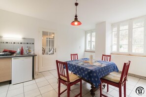Dining - Chez Amélie - ESTENOS - Gîte (ESTENOS)