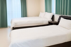 Basic House, Balcony | Blackout drapes, iron/ironing board, free WiFi