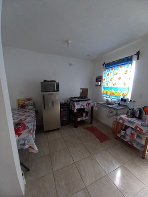 Private kitchen - Quiet house in gated community with A/C and Pool (Paseo de las Palmas II)