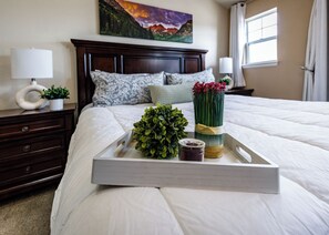 Desk, iron/ironing board, free WiFi, bed sheets - Downtown COS Executive Townhouse (Colorado Springs)