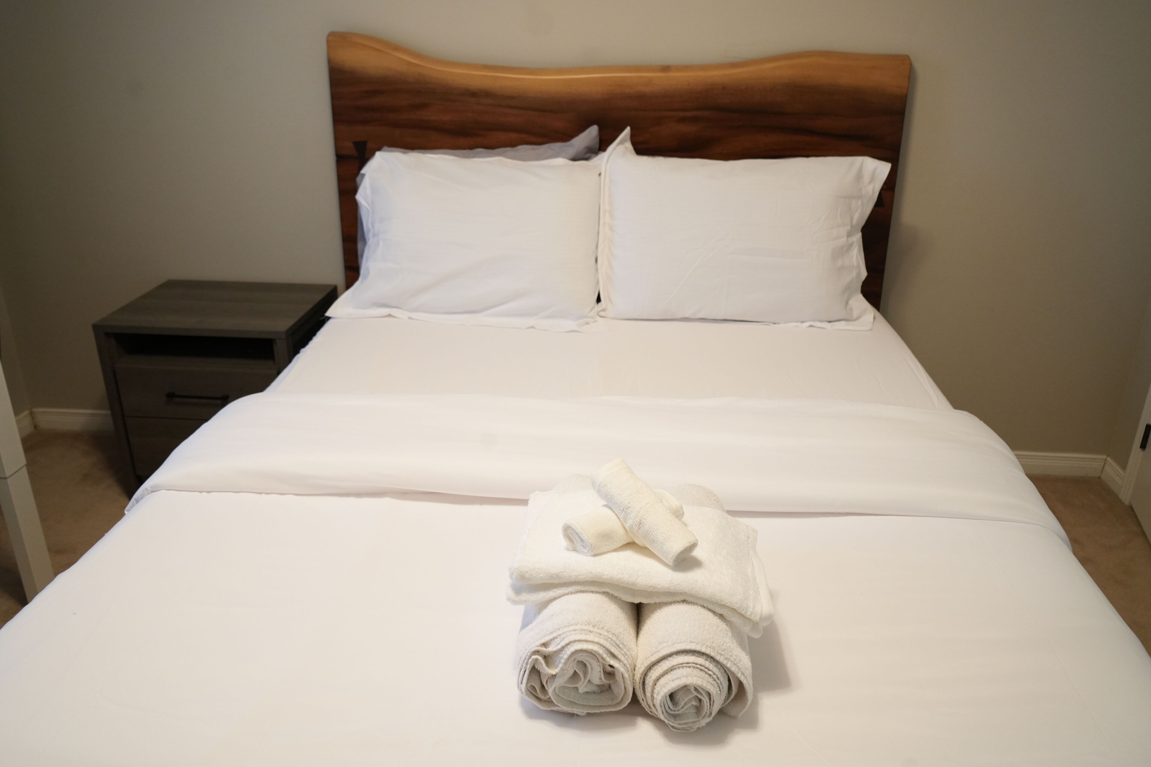 5 soverom, strykejern/-brett, wi-fi (inkludert) og sengetøy