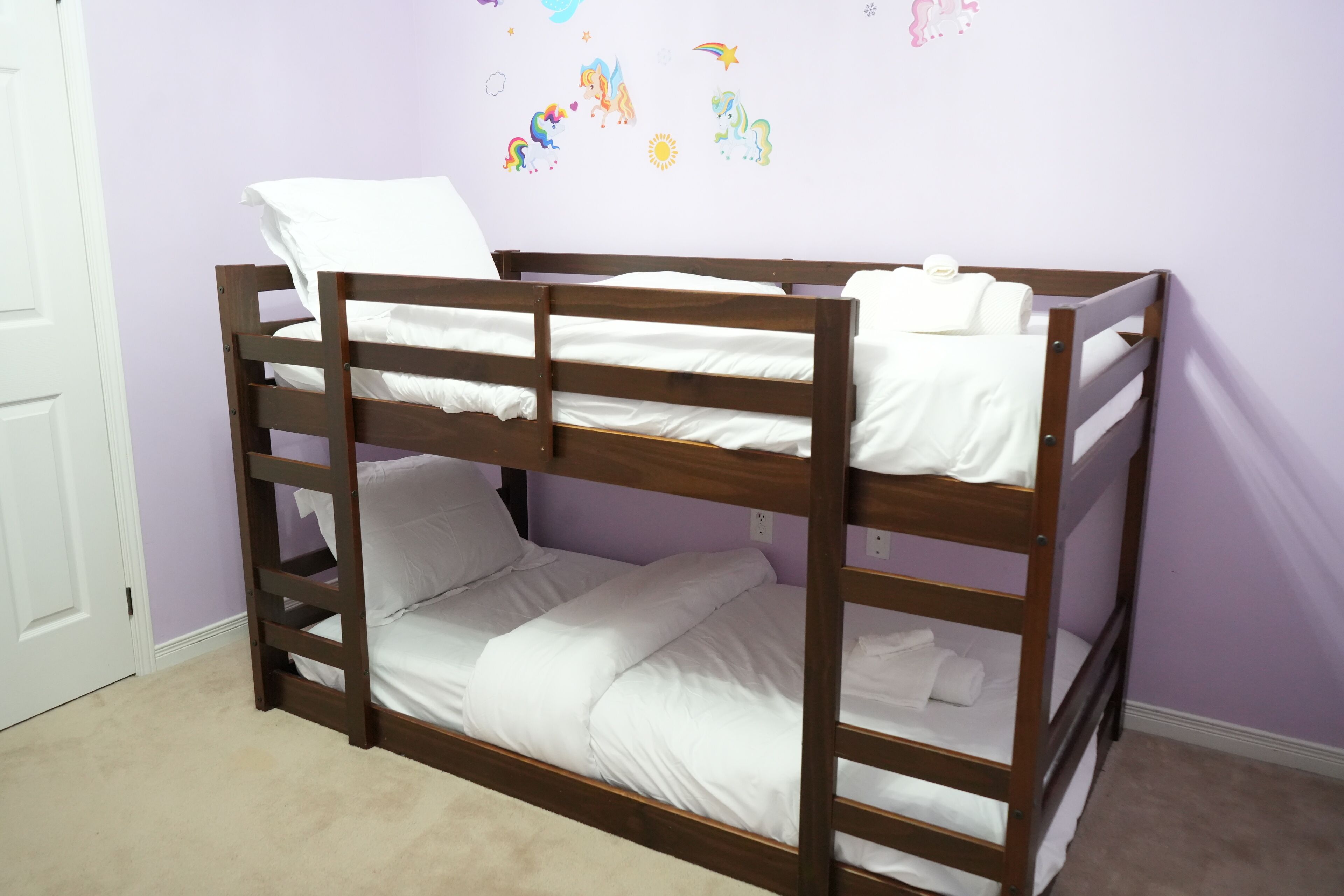 5 Schlafzimmer, Bügeleisen/Bügelbrett, kostenloses WLAN, Bettwäsche