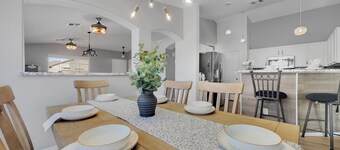 Surprise! Hot Pool Home! Sleeps 10, So Cool!