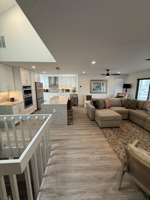 Smart TV - Pet Friendly Steps to the Beach and Boardwalk Downtown Rehoboth Beach (Rehoboth Beach)