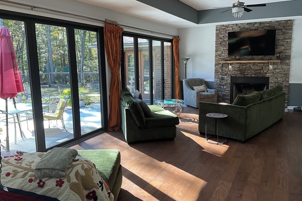 Llar de foc, llibres i estèreo