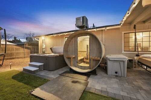 Private Spa Estate: Hot Tub, Sauna, Cold Plunge + Game Room | 3BR Sleeps 8