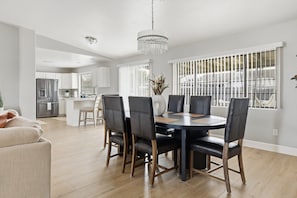 Dining - Private Spa Estate: Hot Tub, Sauna, Cold Plunge + Game Room | 3BR Sleeps 8 (Prescott Valley)