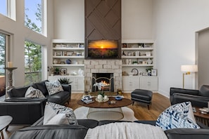 Smart-TV, Kamin, Videospiele