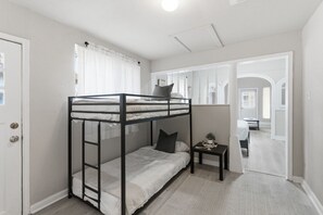 House | 2 bedrooms - Spacious 2BR Duplex Near Downtown San Antonio (San Antonio)