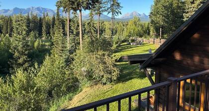 Red Meadow Lodge: Experience the Serenity of Nature on the Edge of Glacier Park
