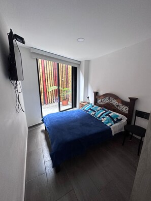 1 bedroom, iron/ironing board, WiFi (free), bed sheets - Aparthotel Short Term Rentals Apartments (Armenia)
