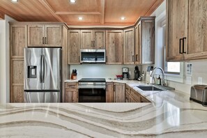 Fridge, microwave, oven, stovetop - NEW! Smart 3BR Basecamp w/ Hot Tub, AC, EV Charger & Flat Parking (Pittsfield)