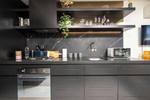 Fridge, microwave, oven, stovetop - Havana Suite | Boutique 1B1B in South Melbourne (South Melbourne)