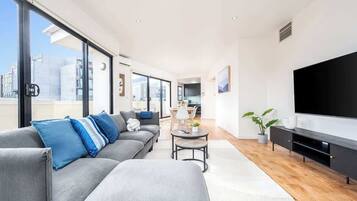 Télévision, espaces bureaux