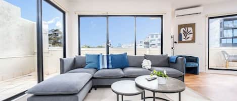 Televisio, työhuone