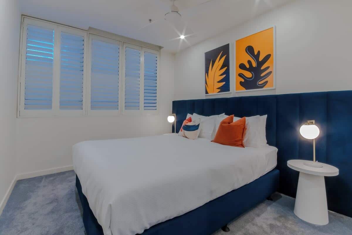 Fer et planche à repasser, lit parapluie, Wi-Fi, draps fournis