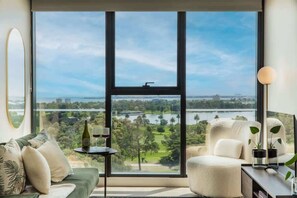 تلفزيون، مكتب