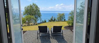 NEW! On Sunrise Ridge Resort. Waterfront Executive Townhome. Sleeps 6.