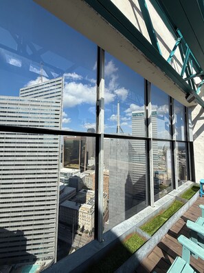 المنطقة المحيطة بالمنشأة