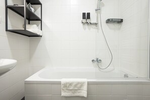 Hair dryer - Bright  apartment with a King-size bed (Wien)