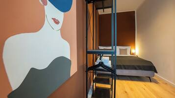 Bügeleisen/Bügelbrett, WLAN, Bettwäsche