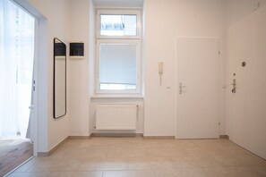 Interior - Central brand-new apartment with a patio (Wien)