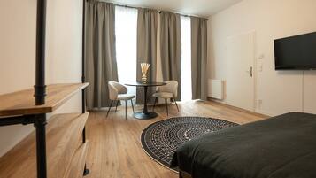 Bügeleisen/Bügelbrett, WLAN, Bettwäsche