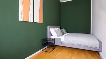 Bügeleisen/Bügelbrett, WLAN, Bettwäsche