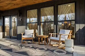 Terrace/patio - Single Level Luxe Mtn Home w/Arcade, Hot Tub, Fire Pit and Grill (Gatlinburg)