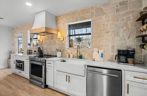Fridge, microwave, oven, stovetop - Single Level Luxe Mtn Home w/Arcade, Hot Tub, Fire Pit and Grill (Gatlinburg)
