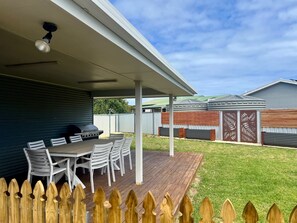 Outdoor dining - Solmar Siesta - WiFi, Pet Friendly Outside (Robe)