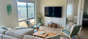 Solmar Siesta - WiFi, Pet Friendly Outside