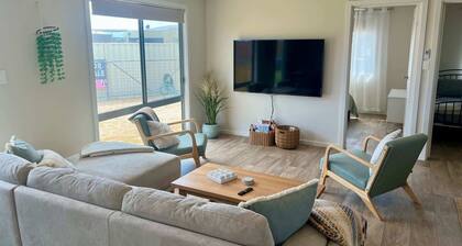 Solmar Siesta - WiFi, Pet Friendly Outside