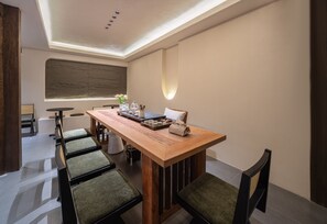 Tempat makan outdoor