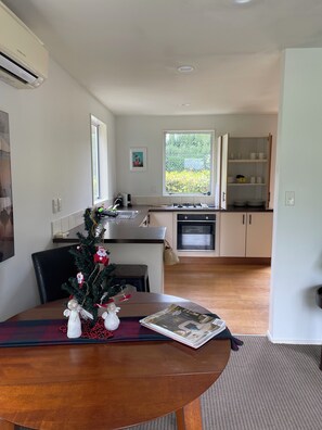 Four, plaque de cuisson