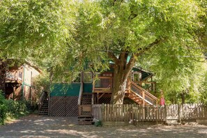 Exterior - Vino Rio: Wine Country • Hot Tub • Russian River (Forestville)