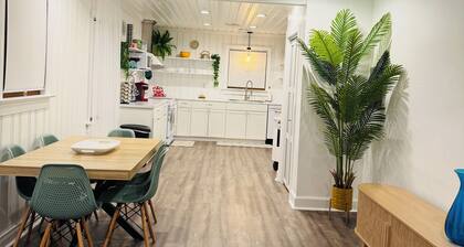 Retro Retreat in Wilson, NC Pets Welcome