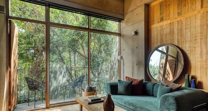 Mr. W | Roma Elegant Designer Loft