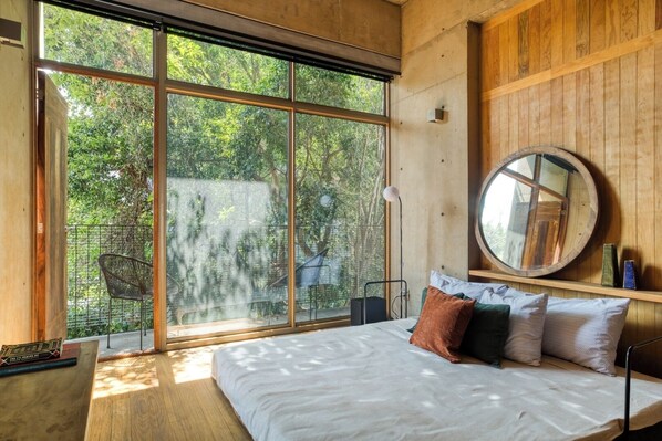 1 habitación, tabla de planchar con plancha, cuna de viaje y wifi 