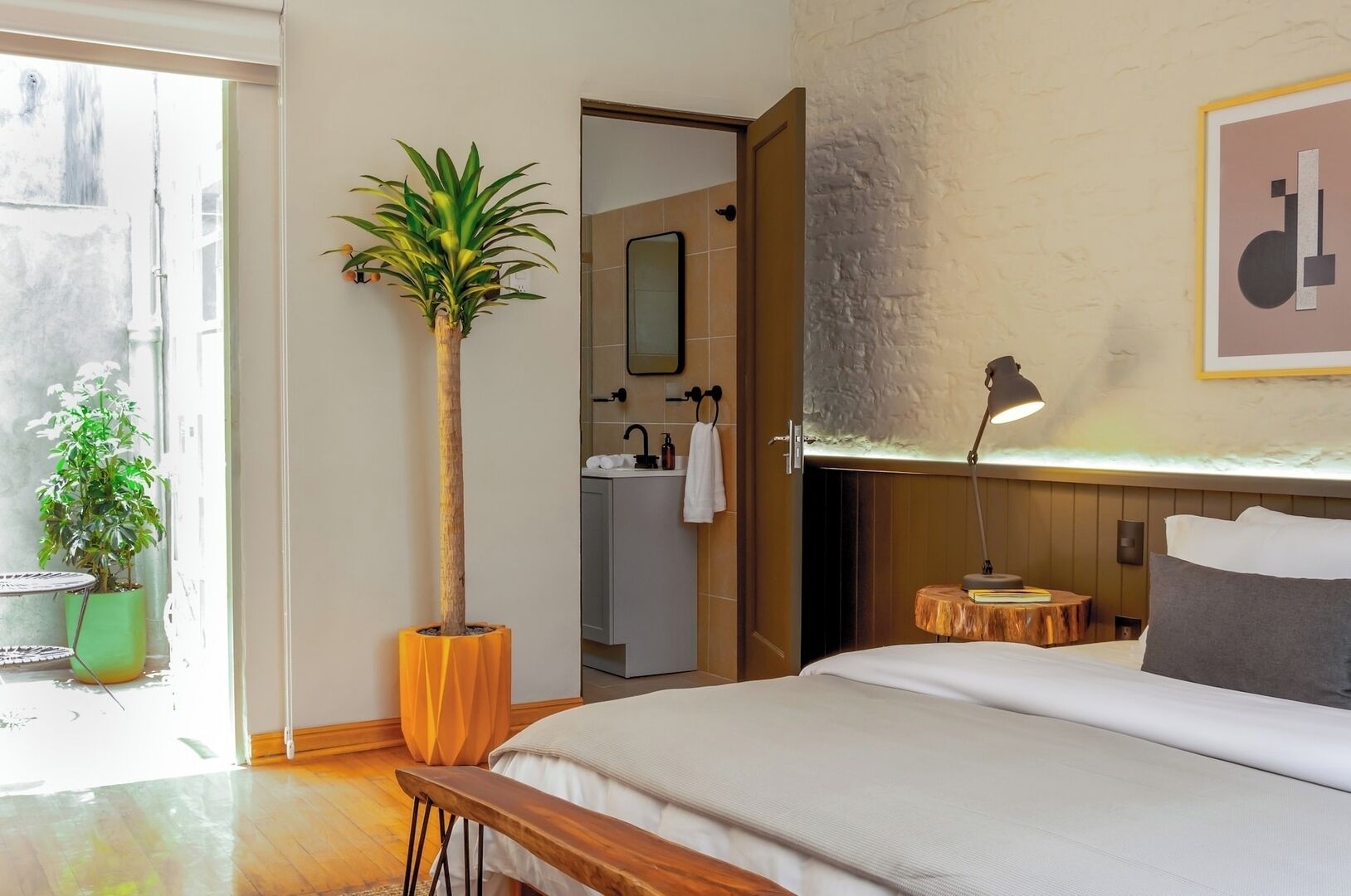 Bügeleisen/Bügelbrett, Reisekinderbett, WLAN, Bettwäsche