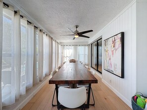 Dining - Pool | Outdoor Dining | Near Beach (Largo)