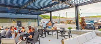 The Charleston |R5947| By Snowbasin |Dog-Friendly