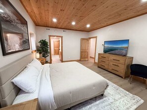 5 slaapkamers, een strijkplank/strijkijzer, gratis wifi, beddengoed