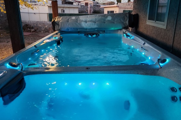 Bain à remous extérieur