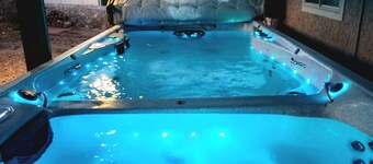 Peaceful 3-bedroom house with swim spa in welcoming El Paso