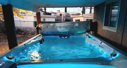 Peaceful 3-bedroom house with swim spa in welcoming El Paso